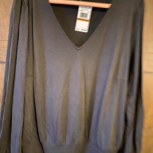 NWT. MICHAEL KORS  BLACK TOP    SIZE 3X